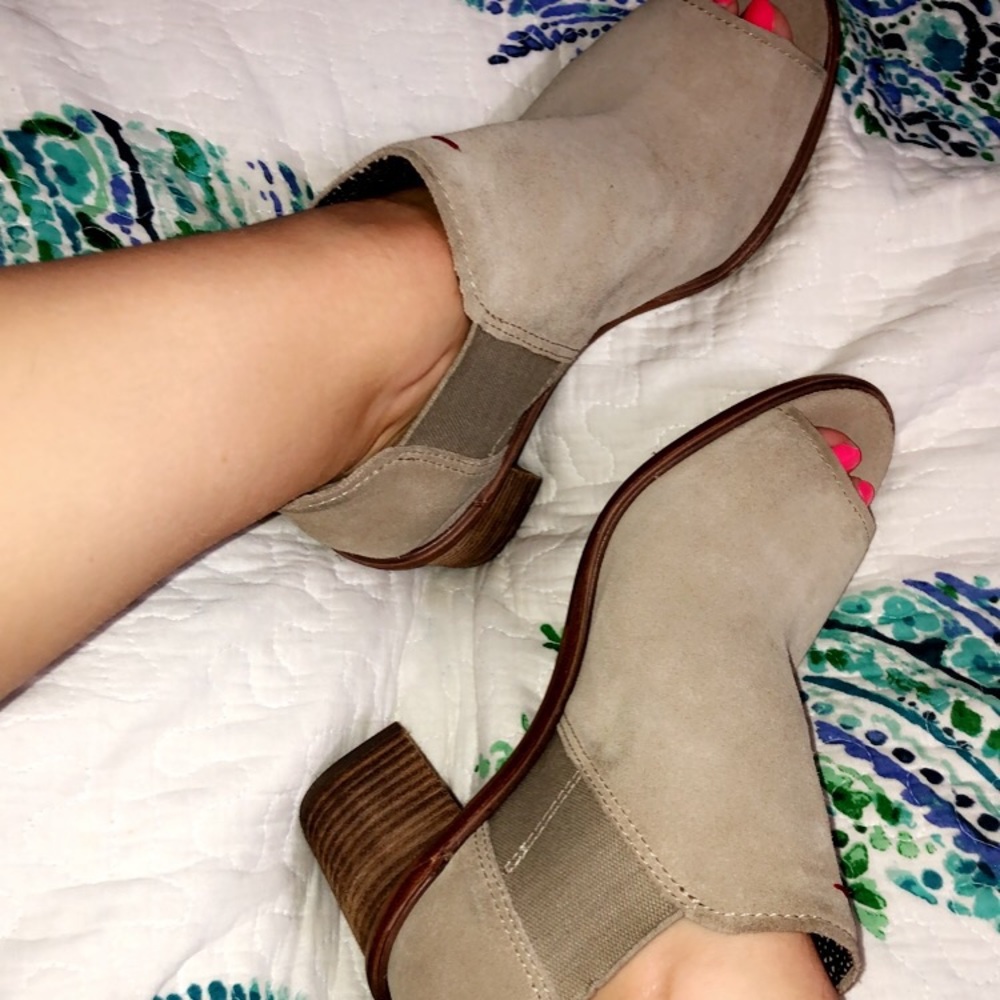 Ellen Degeneres Booties